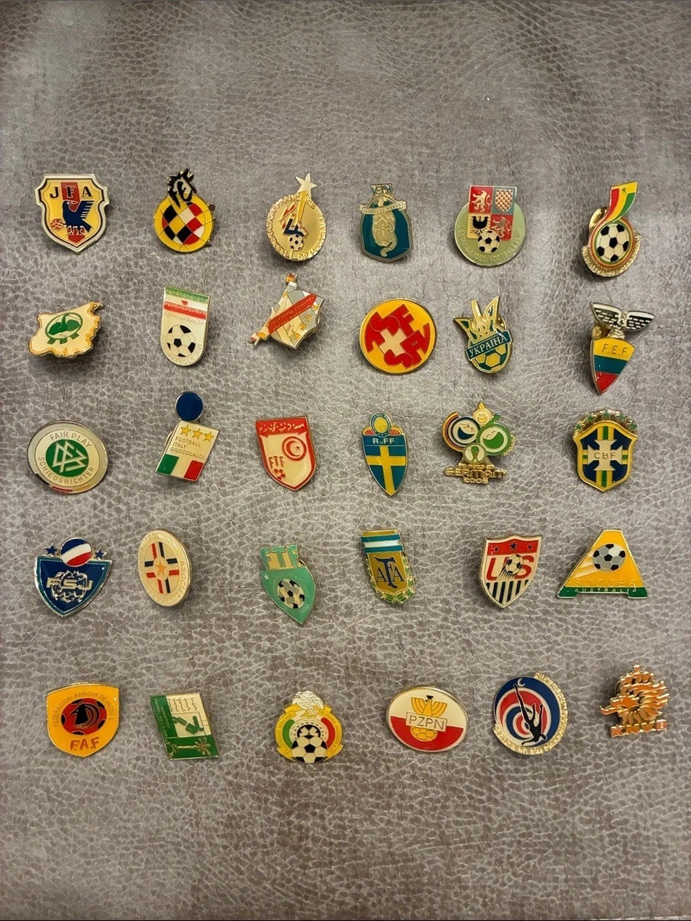 Soccer & National Team Enamel Pin Collection 30 pins